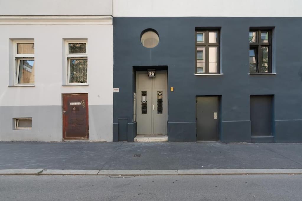 Appartamento Grosse Terrasse, Klimaanlage Und U-Bahn Naehe Vienna Esterno foto
