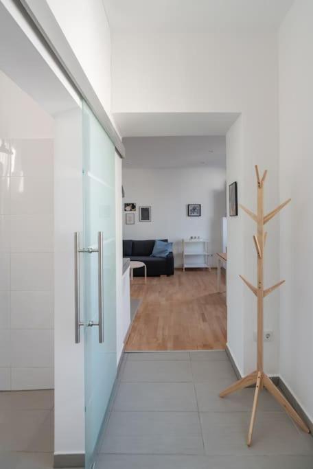Appartamento Grosse Terrasse, Klimaanlage Und U-Bahn Naehe Vienna Esterno foto