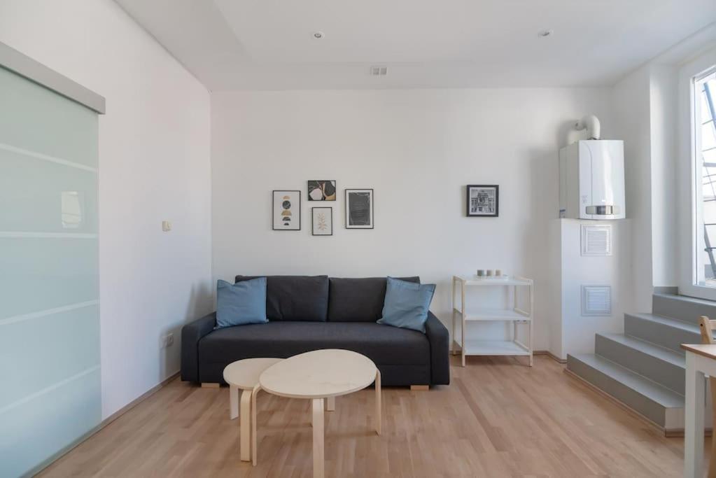 Appartamento Grosse Terrasse, Klimaanlage Und U-Bahn Naehe Vienna Esterno foto